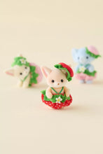 Load image into Gallery viewer, Calico Critters Very Berry Babies Blind Bag