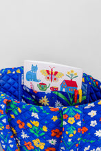Load image into Gallery viewer, Ban.do - Quilted Tote Blue Floral