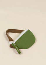 Load image into Gallery viewer, Washable Nylon Waist Bag
