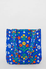 Load image into Gallery viewer, Ban.do - Quilted Tote Blue Floral