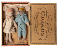 Mum & Dad in Cigarbox - Mouse