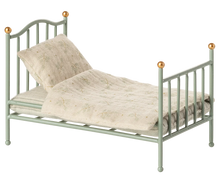 Load image into Gallery viewer, Mouse Vintage Single Bed- Mint