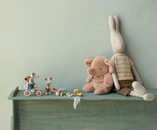 Load image into Gallery viewer, Maileg Elephant Vintage Rose Medium Plush