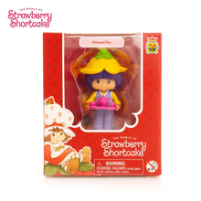 Load image into Gallery viewer, Strawberry Shortcake Collectible Figures