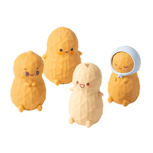 Load image into Gallery viewer, Smoko Peanut Familia Blind Box