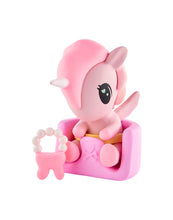 Load image into Gallery viewer, Baby Unicorno