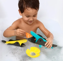 Load image into Gallery viewer, Crocodile River Bath Toy - TREEHOUSE kid and craft